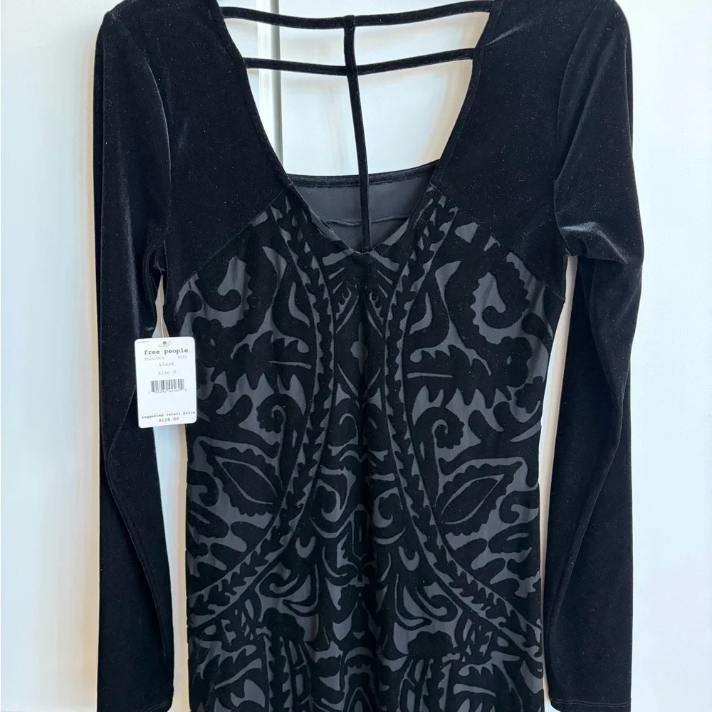 Free people black velvet dress NWT size S - Picture 3 of 6
